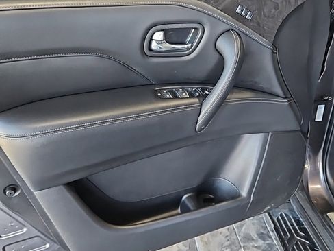 Used 2024 INFINITI QX80 Luxe image 27