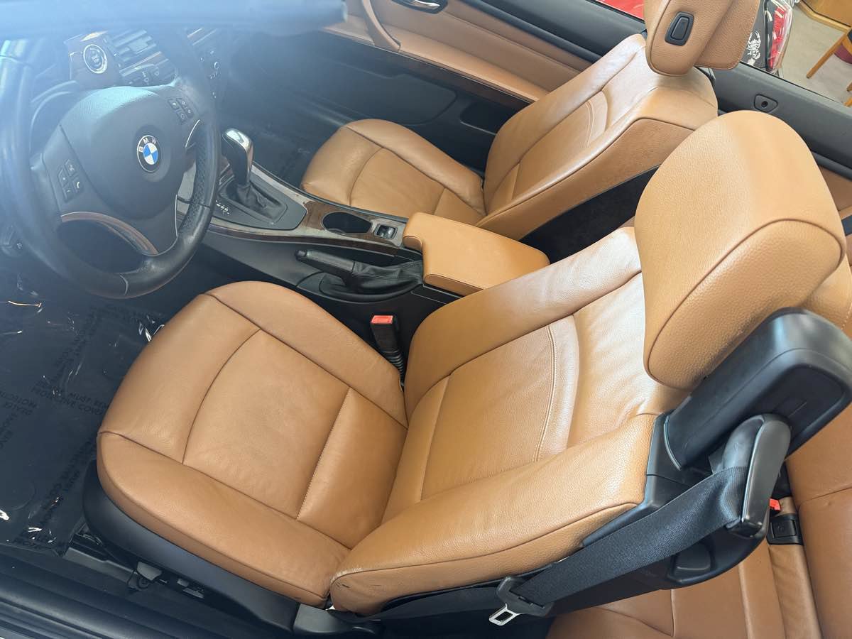 Used 2013 BMW 328i Convertible RWD image 22
