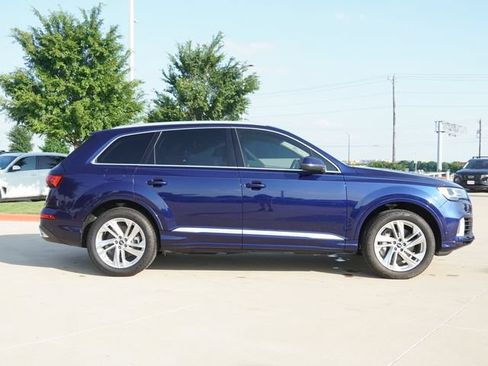 Used 2022 Audi Q7 3.0T Premium Plus w/ Premium Plus Package AWD/4WD image 10