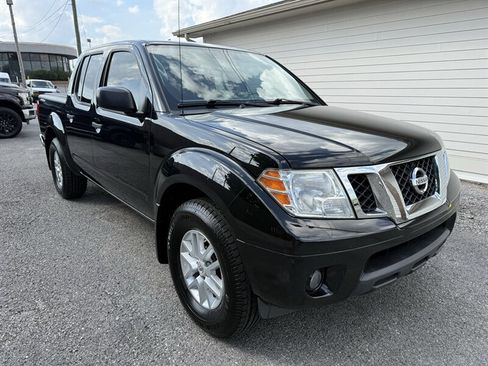 Used 2019 Nissan Frontier SV w/ Value Truck Package image 4