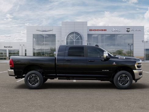 New 2025 RAM 2500 Laramie image 27