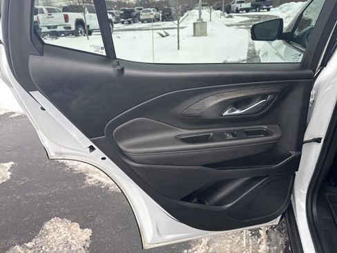 Used 2022 GMC Terrain SLT w/ Tech Package image 15
