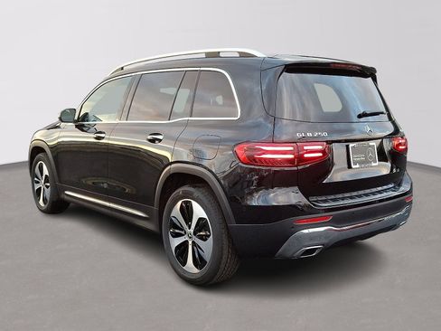 Certified 2025 Mercedes-Benz GLB 250 4MATIC image 6