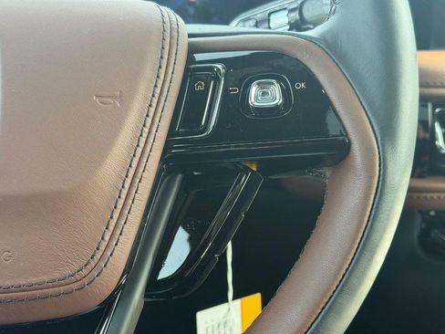 New 2026 Lincoln Aviator Reserve w/ Jet Appearance Package image 11