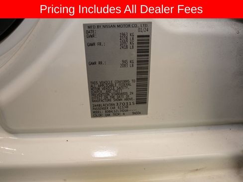 Used 2024 Nissan Altima 2.5 SR FWD image 19
