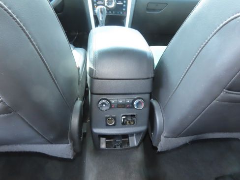 Used 2014 Ford Explorer Limited w/ Equipment Group 301A FWD image 23