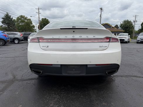 Used 2015 Lincoln MKZ w/ Equipment Group 102A Reserve FWD image 9