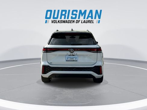 New 2026 Volkswagen Tiguan SE R-Line FWD image 7