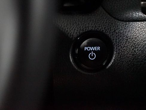 Certified 2025 Toyota Camry SE FWD image 24