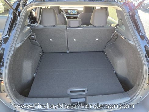 New 2026 Nissan Kicks SV w/ SV Premium Package FWD image 12
