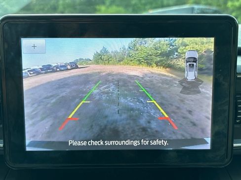 Used 2021 Ford Explorer XLT w/ Equipment Group 202A RWD image 13