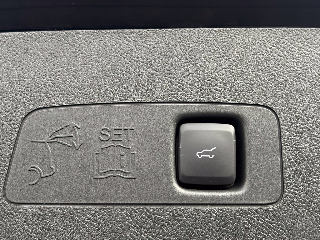 Certified 2022 Lincoln Corsair AWD w/ Premium Package image 7