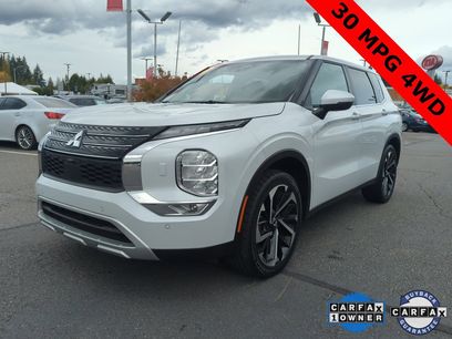 Used 2024 Mitsubishi Outlander SE Black Edition