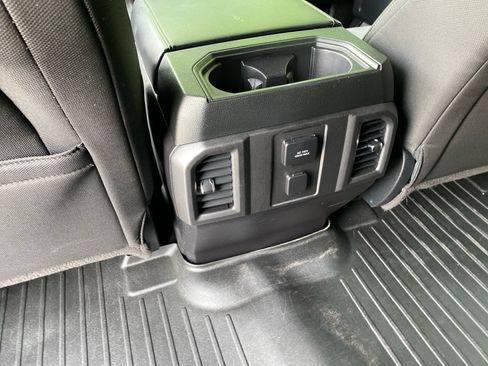 Used 2016 Ford F150 XLT w/ Equipment Group 302A Luxury AWD/4WD image 18