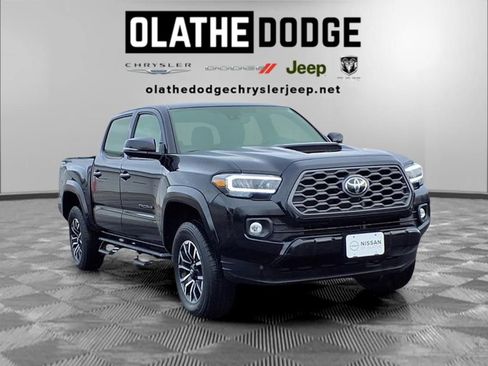 Used 2022 Toyota Tacoma TRD Sport image 29