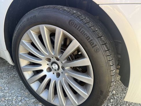 Used 2009 BMW 750i image 11