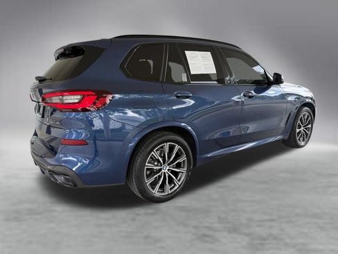 Used 2022 BMW X5 xDrive40i w/ M Sport Package AWD/4WD image 3