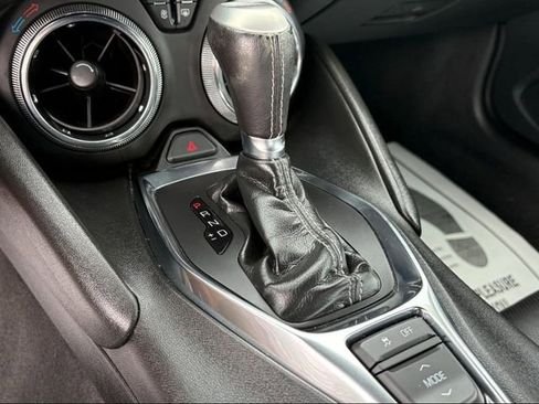 Used 2022 Chevrolet Camaro LT w/ Design Package 1 image 21