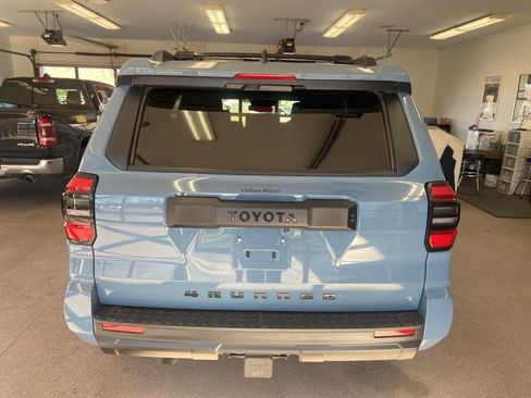 Used 2025 Toyota 4Runner SR5 image 10