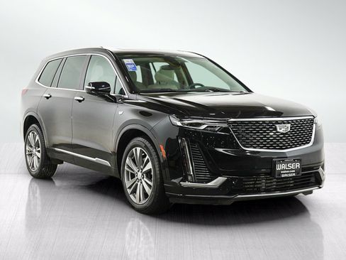Used 2022 Cadillac XT6 Premium Luxury AWD/4WD image 8