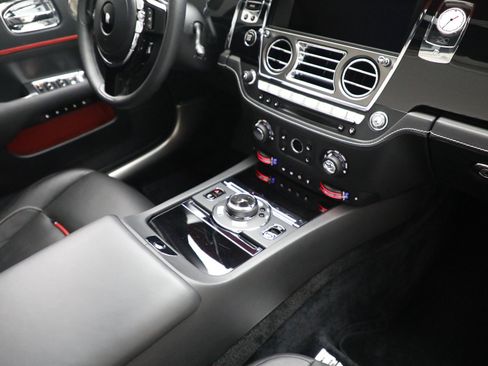 Certified 2018 Rolls-Royce Dawn image 26