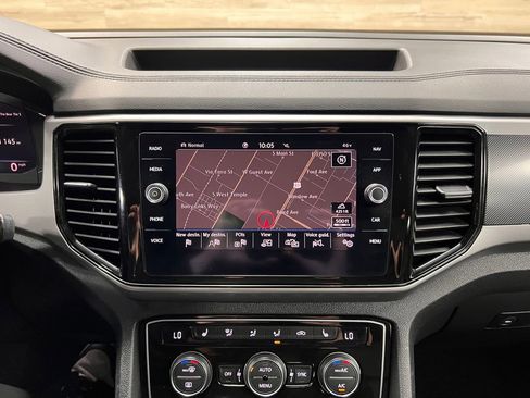 Used 2020 Volkswagen Atlas Cross Sport SEL R-Line image 13