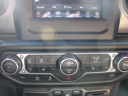 Certified 2022 Jeep Wrangler Unlimited Sport image 20