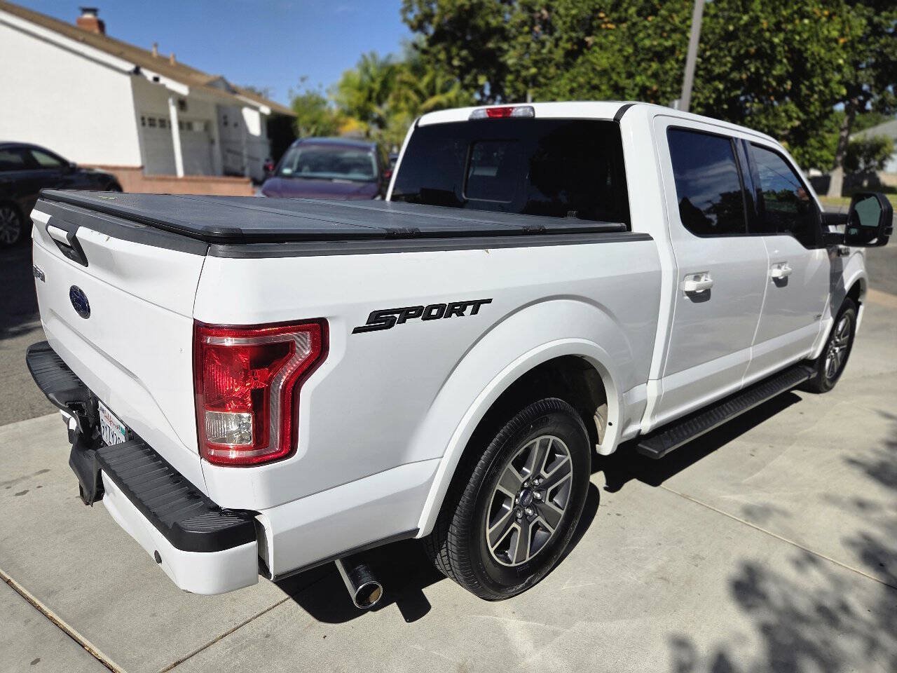 Used 2017 Ford F150 XLT w/ Equipment Group 302A Luxury RWD image 25