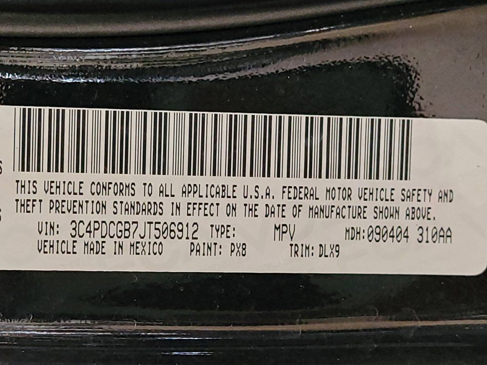 Used 2018 Dodge Journey Crossroad w/ Nav & Sun Group FWD image 33