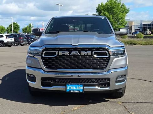 Used 2025 RAM 1500 Big Horn AWD/4WD image 3