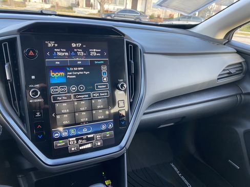 Used 2025 Subaru Crosstrek 2.5i Limited w/ Crosstrek Mirror Package image 13