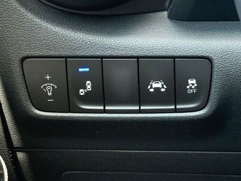 Used 2020 Hyundai Kona SEL FWD image 19