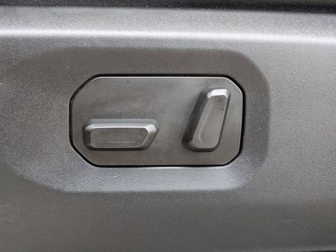 Used 2024 Jeep Wrangler Rubicon image 23