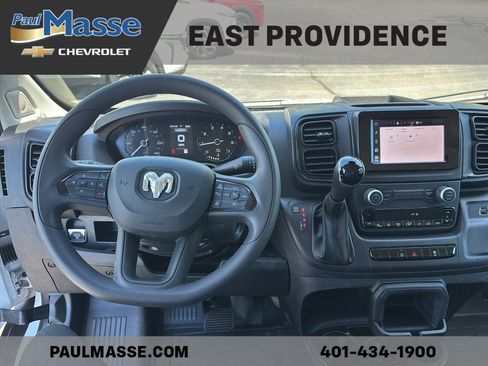 Used 2025 RAM ProMaster 2500 w/ Convenience Group FWD image 13