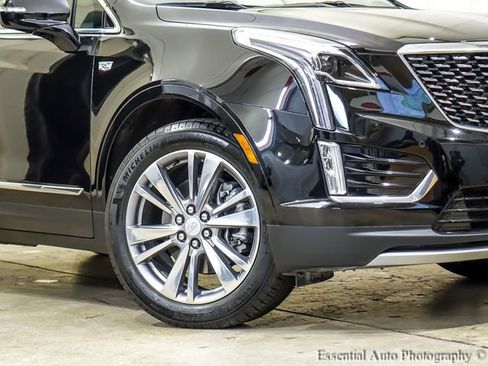 Certified 2025 Cadillac XT5 Premium Luxury image 3