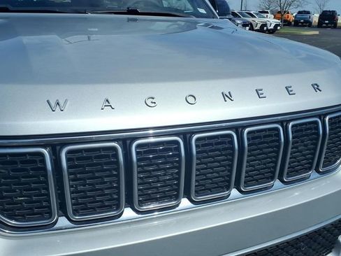 Used 2024 Jeep Wagoneer Series III image 28