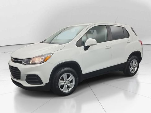 Used 2018 Chevrolet Trax LS AWD/4WD image 8