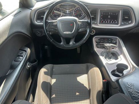 Used 2021 Dodge Challenger SXT w/ Driver Convenience Group image 5