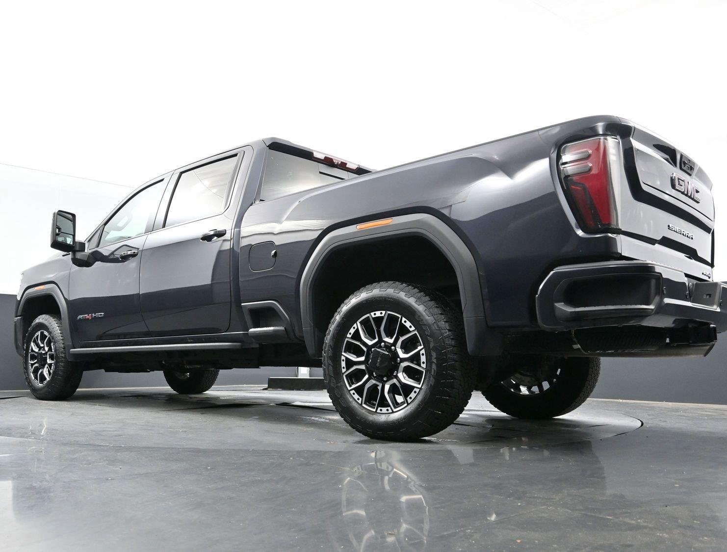 Used 2024 GMC Sierra 2500 AT4 w/ AT4 Premium Plus Package AWD/4WD image 52