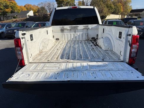 Used 2021 Ford F250 XLT w/ FX4 Off-Road Package image 26