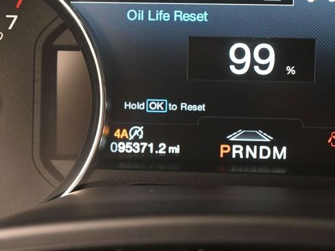 Used 2019 Ford F150 Platinum w/ Equipment Group 701A Luxury image 17