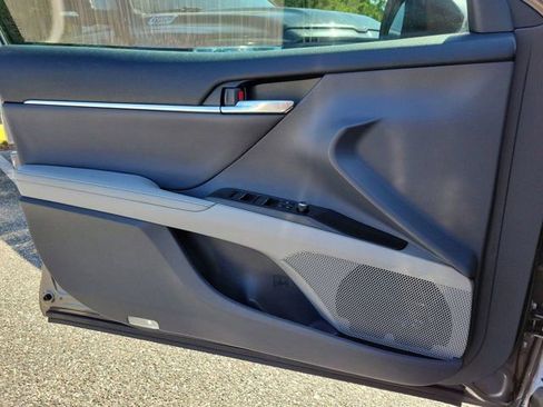 Used 2023 Toyota Camry XLE image 34