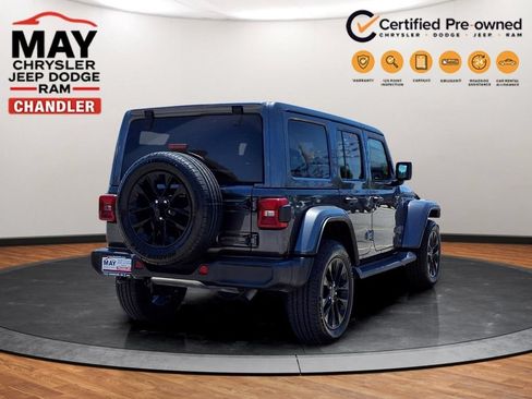 Used 2025 Jeep Wrangler Unlimited Sahara AWD/4WD image 18