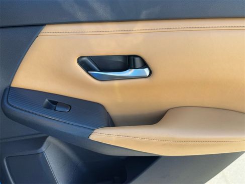 Used 2020 Nissan Sentra SV w/ SV Premium Package image 21