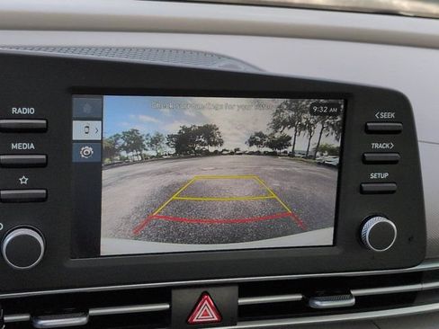 Used 2026 Hyundai Elantra Sport FWD image 18