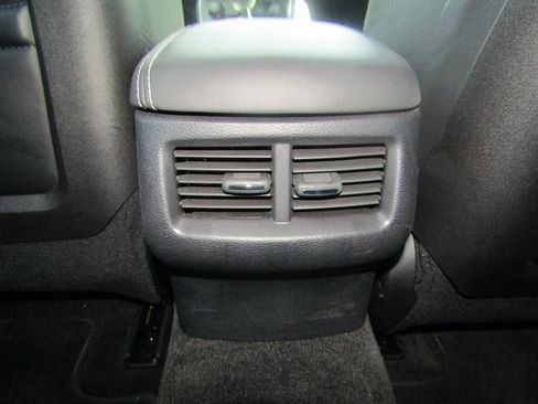 Used 2016 Dodge Challenger SRT Hellcat image 21