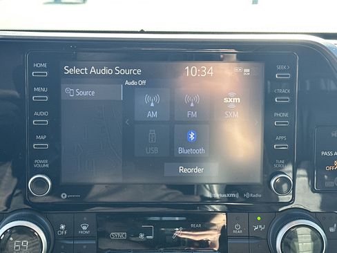 Certified 2021 Toyota Highlander XLE image 23