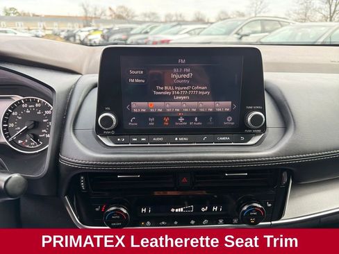 Used 2023 Nissan Rogue SV w/ SV Premium Package image 21