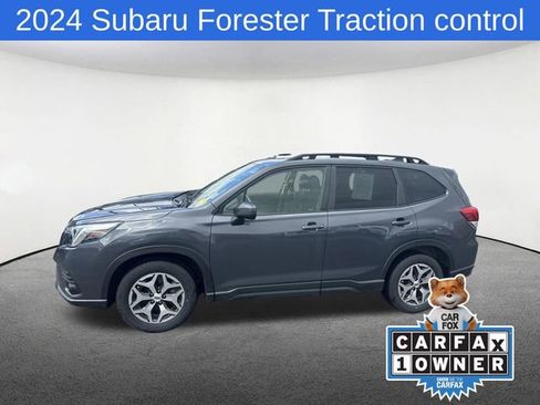 Used 2024 Subaru Forester Premium image 16