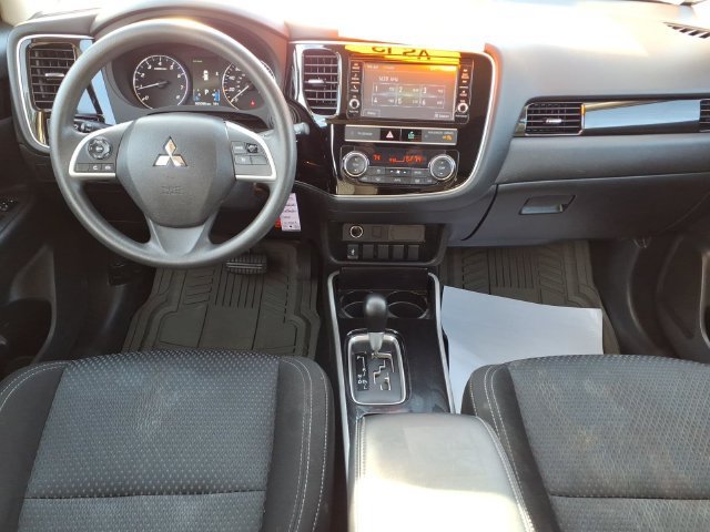 Used 2019 Mitsubishi Outlander ES FWD image 14